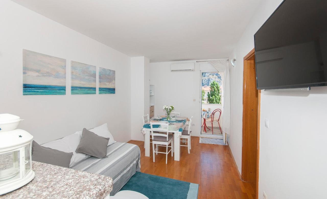 Apartment Luna Omiš Buitenkant foto
