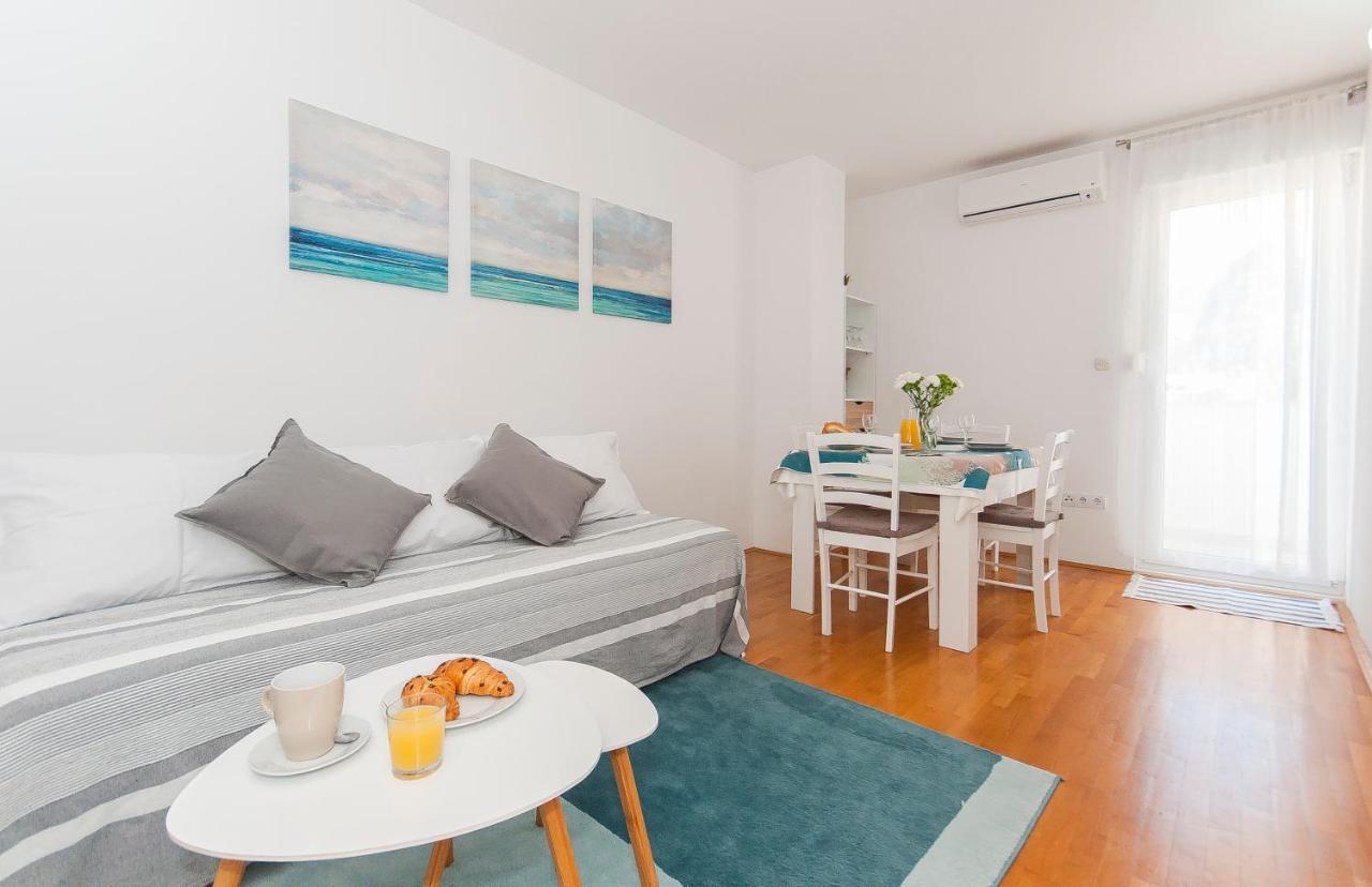 Apartment Luna Omiš Buitenkant foto