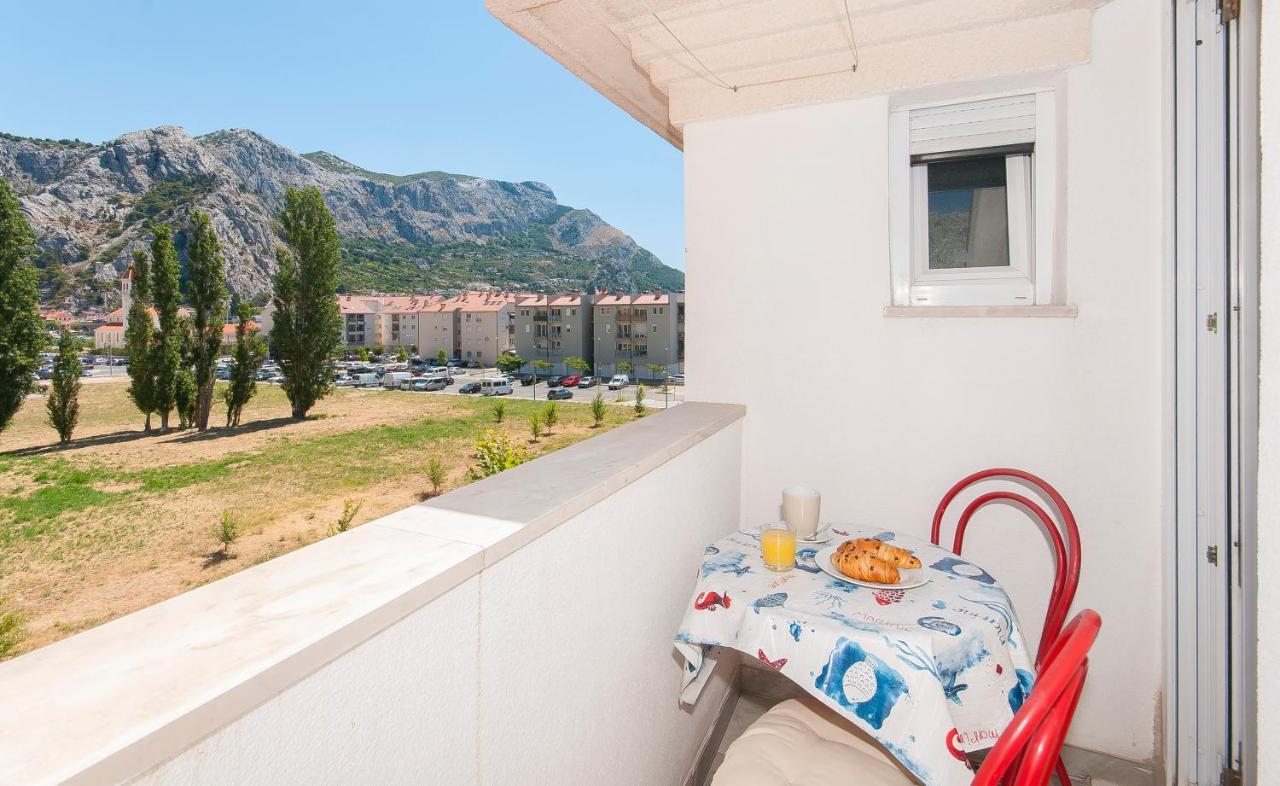 Apartment Luna Omiš Buitenkant foto