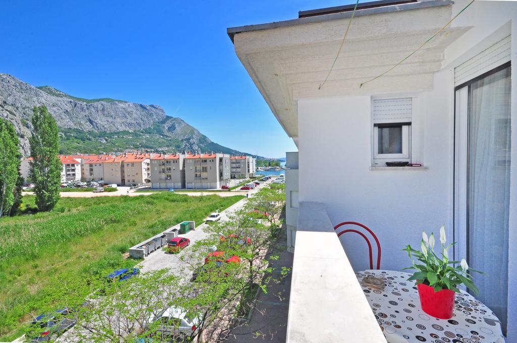 Apartment Luna Omiš Kamer foto