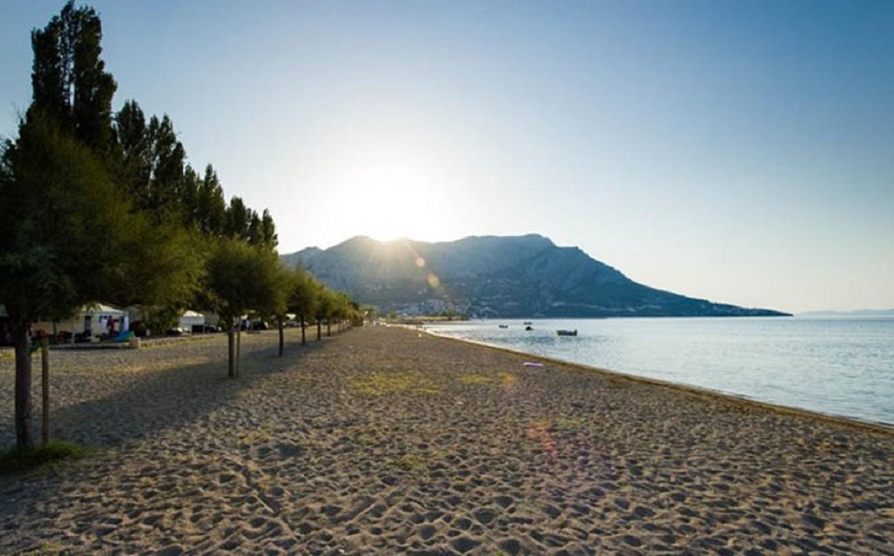 Apartment Luna Omiš Buitenkant foto